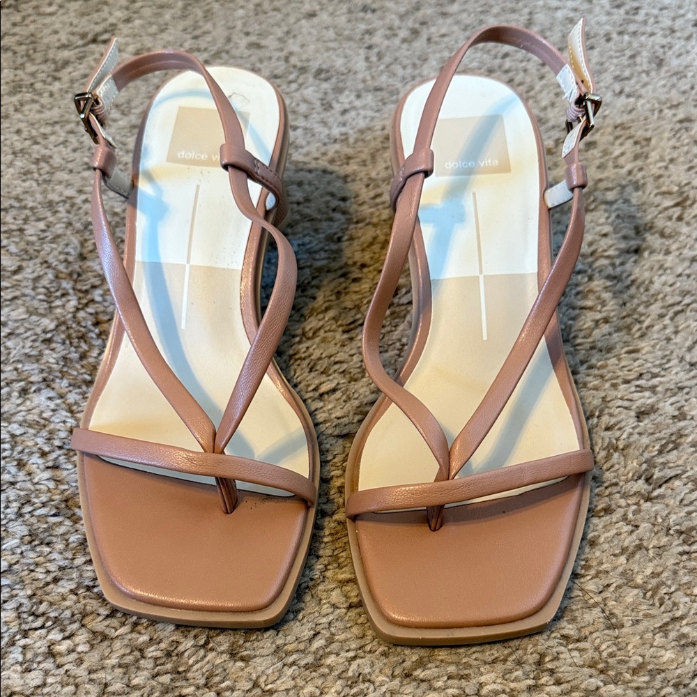 Dolce Vita Women's Blush Sandals